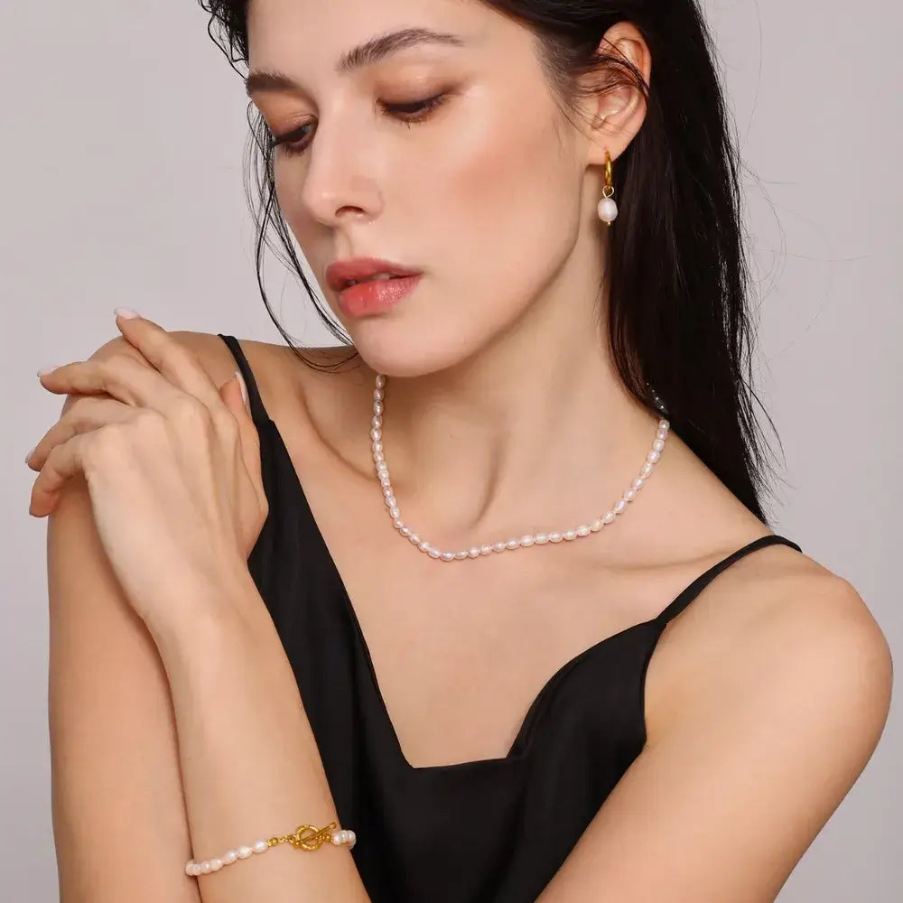 Pearl Jewelry Set – Necklace, Bracelet & Earrings (4-Piece)