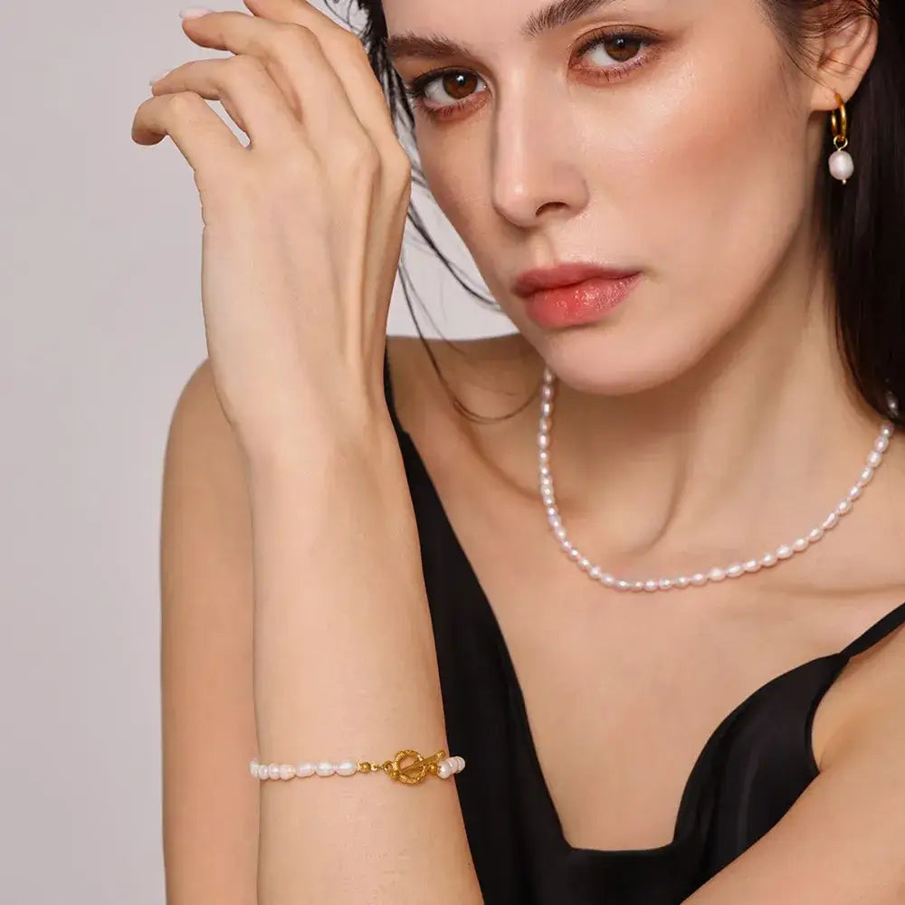 Pearl Jewelry Set – Necklace, Bracelet & Earrings (4-Piece)
