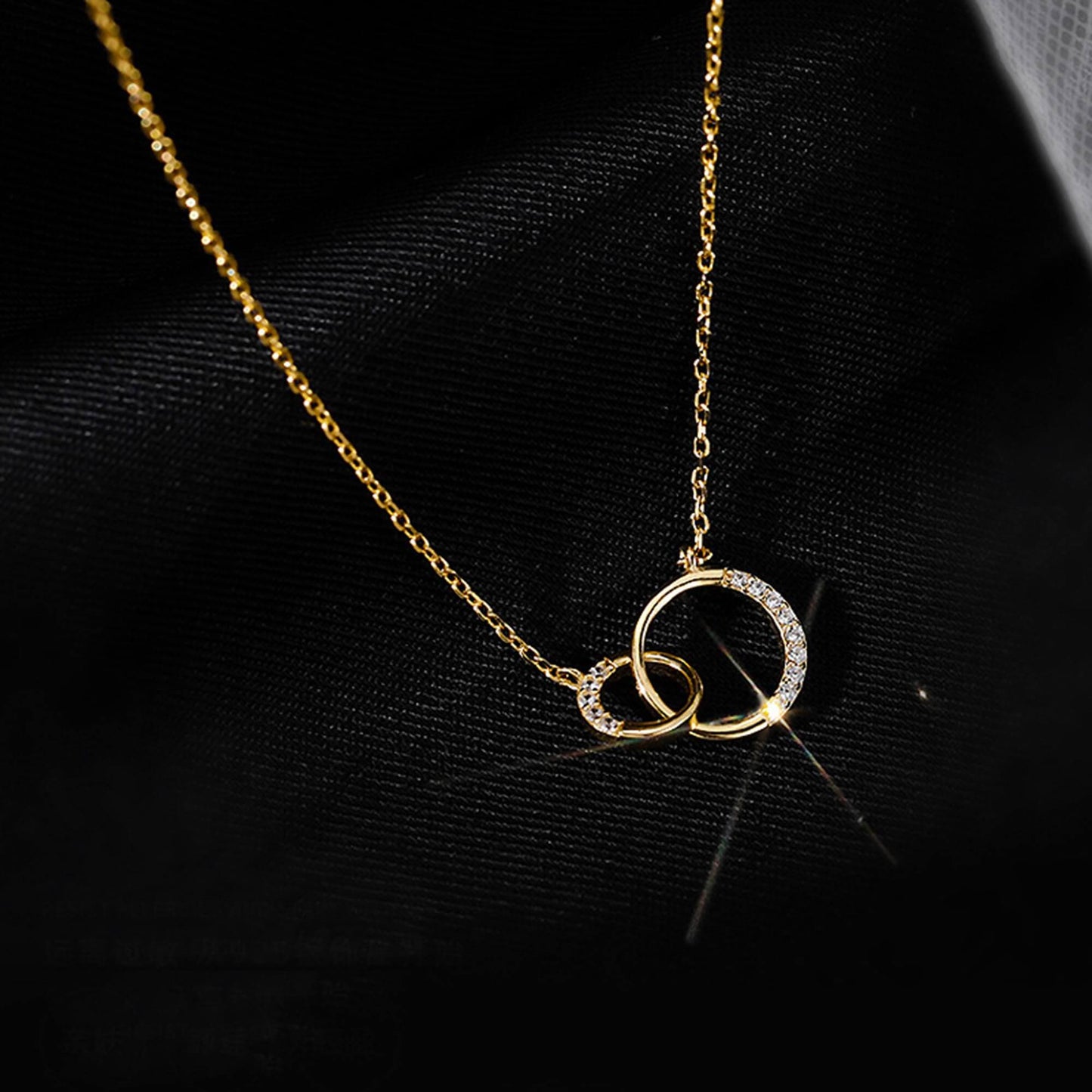 925 Sterling Silver Interlocking Zircon Pendant