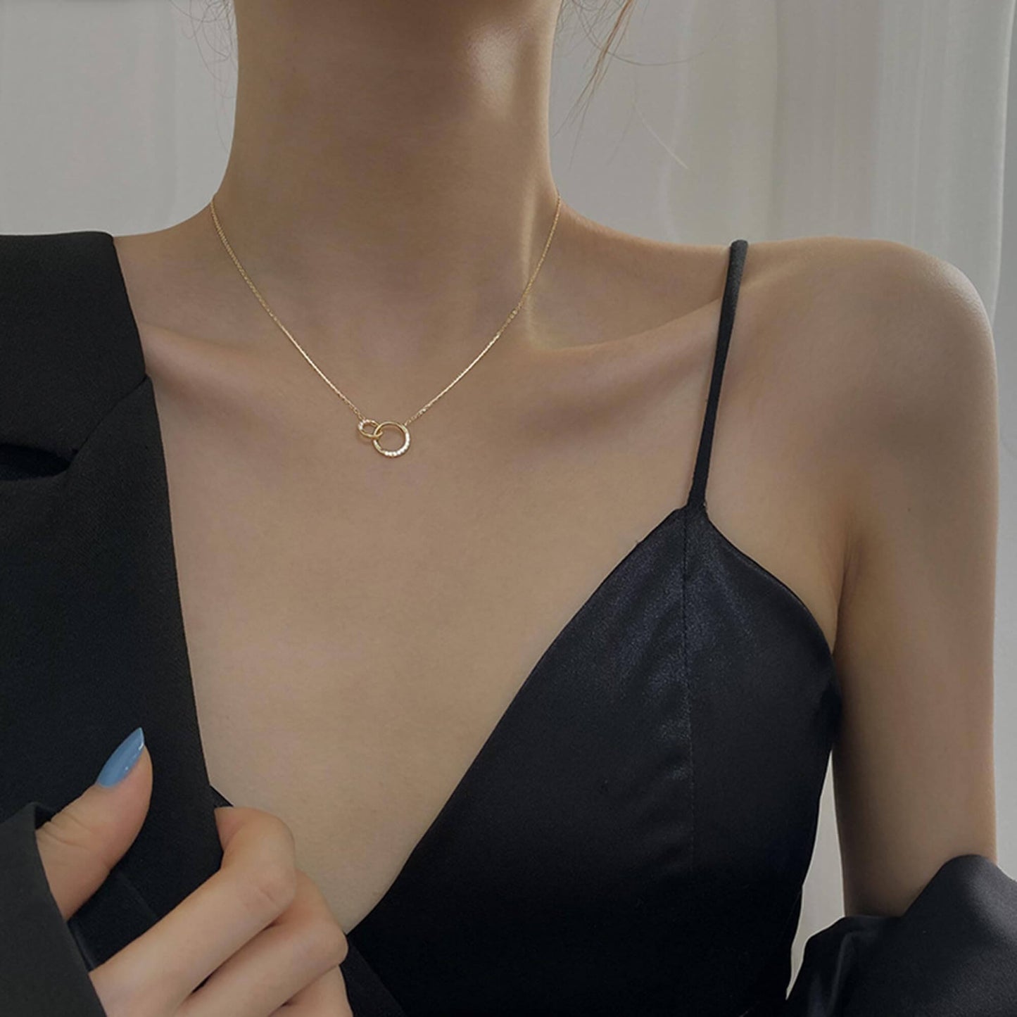 925 Sterling Silver Interlocking Zircon Pendant