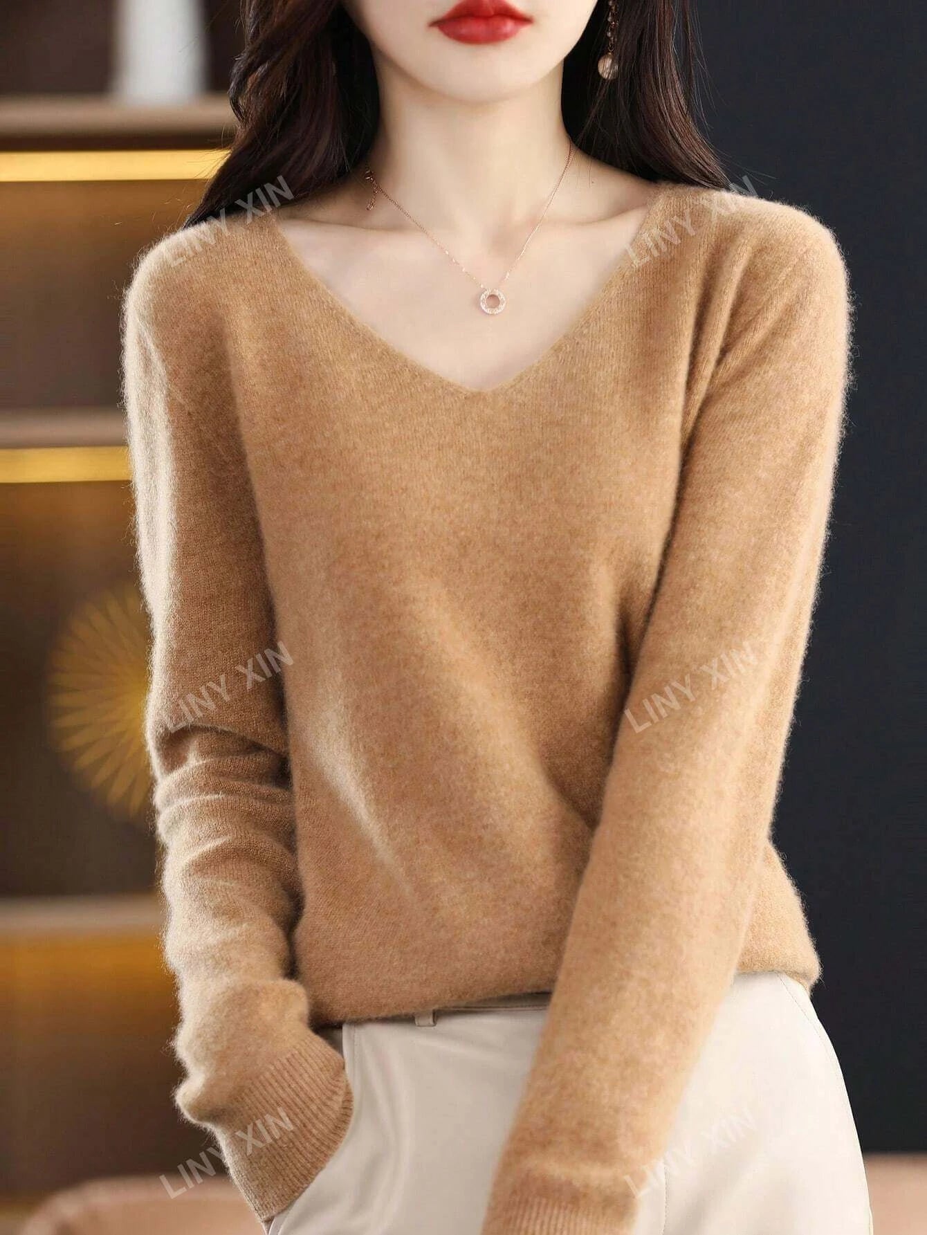 Pure Merino Wool V-Neck Seamless Knit Sweater