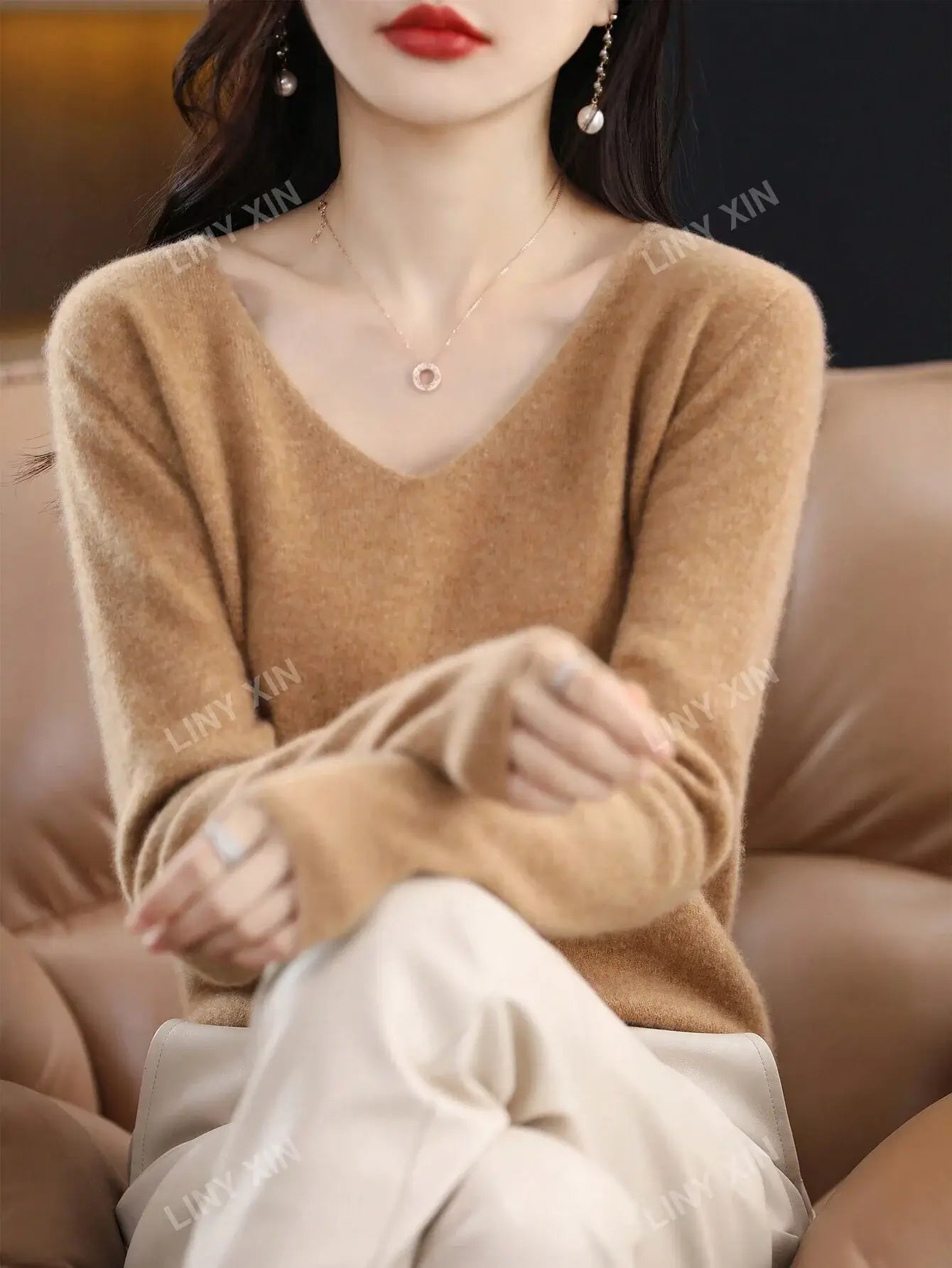 Pure Merino Wool V-Neck Seamless Knit Sweater