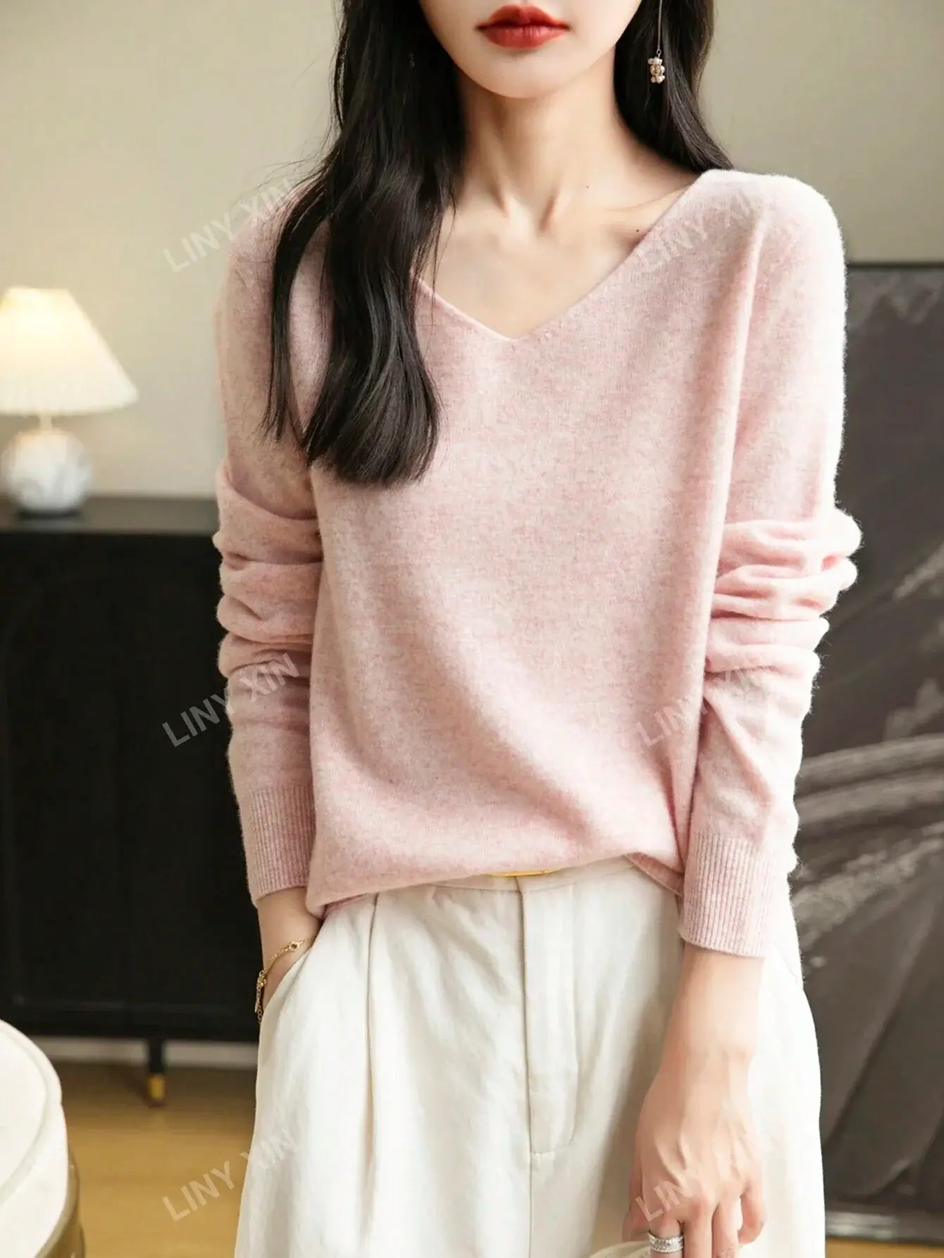 Pure Merino Wool V-Neck Seamless Knit Sweater