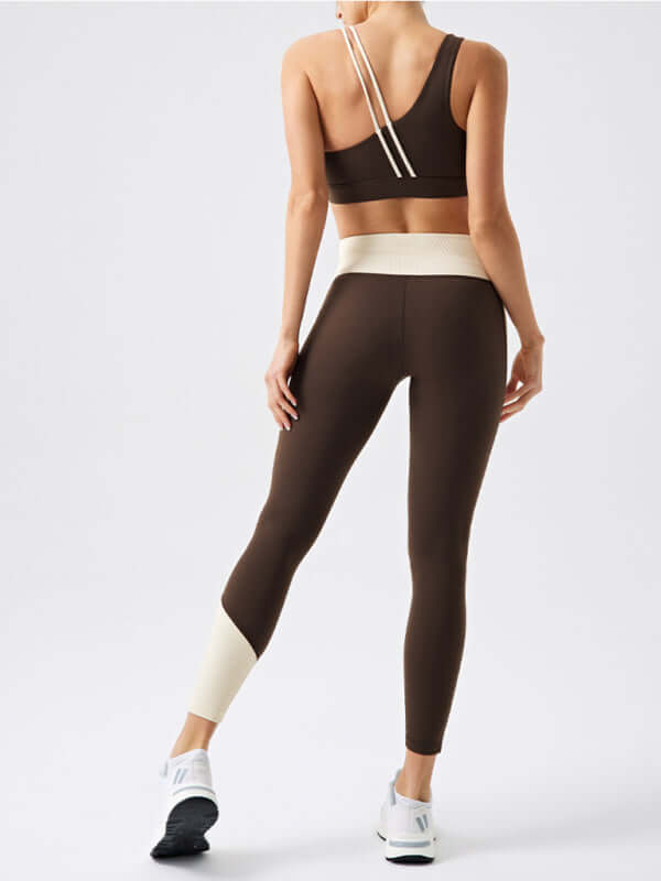 Sleek Support Yoga Vest with Contrast Trim & Chest Pad