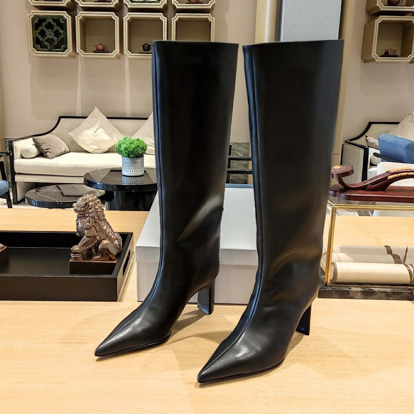 Stylish Womens Knee-High Leather Boots