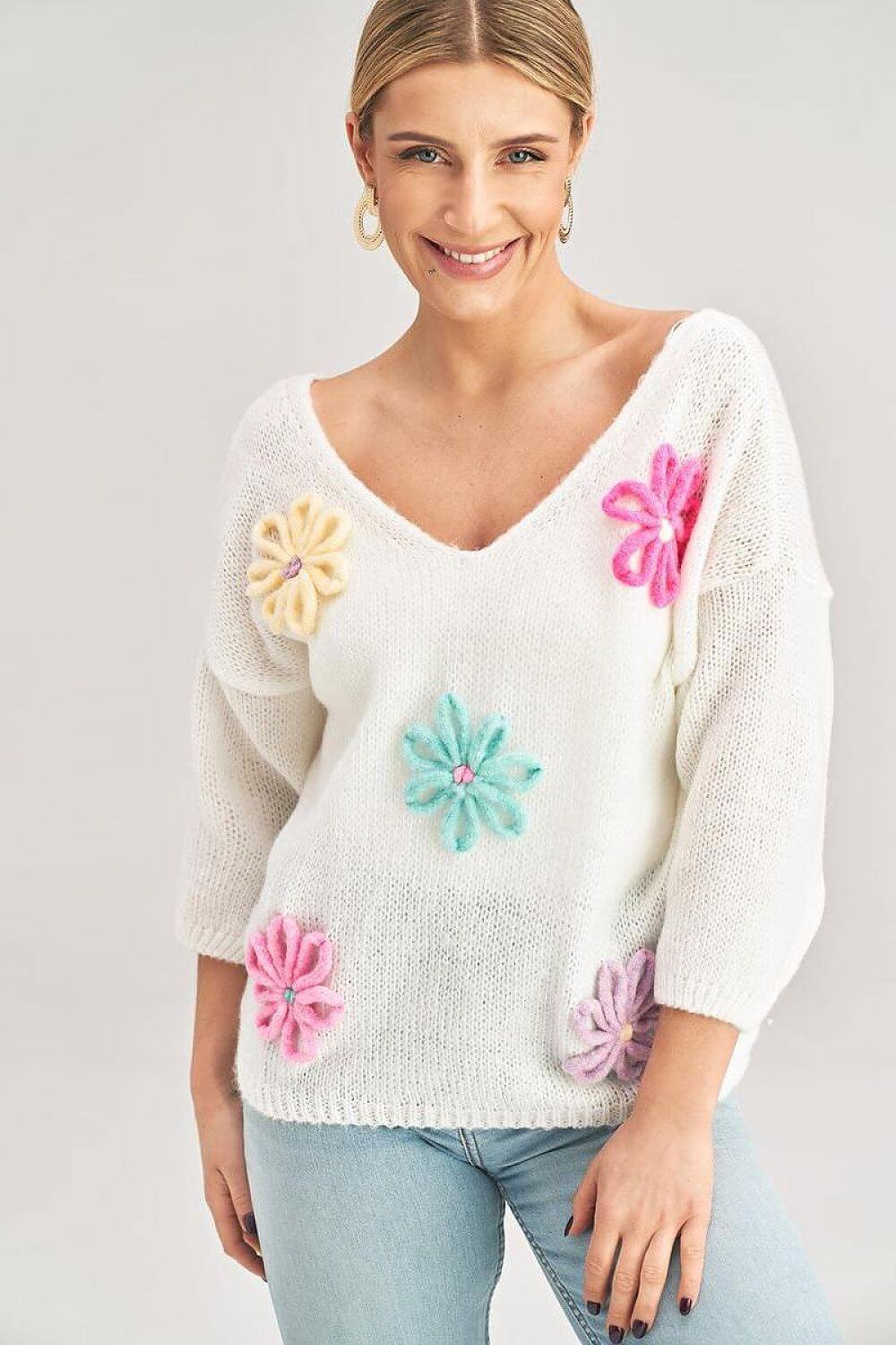 Women's Floral Knit Jumper with 3D Applique - One Size 