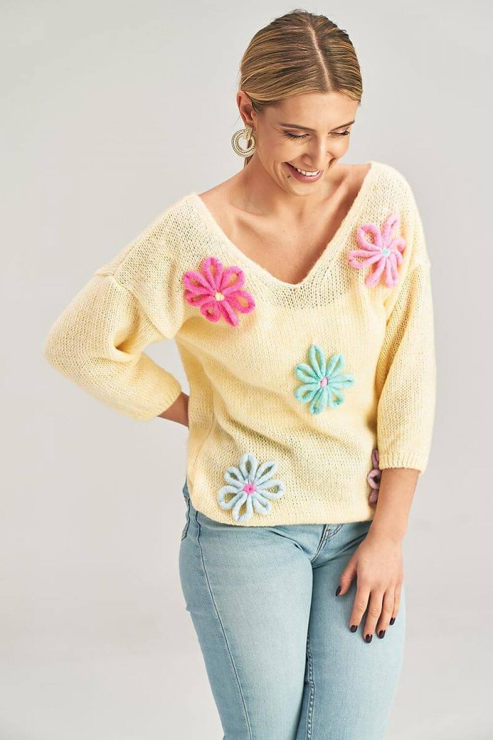 Women's Floral Knit Jumper with 3D Applique - One Size 