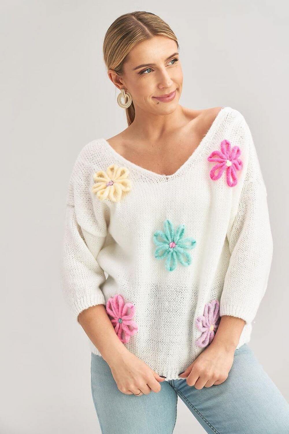 Women's Floral Knit Jumper with 3D Applique - One Size 