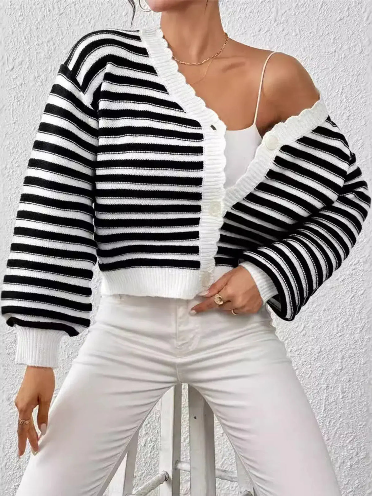 Women's Striped Cropped Cardigan with Balloon Sleeves