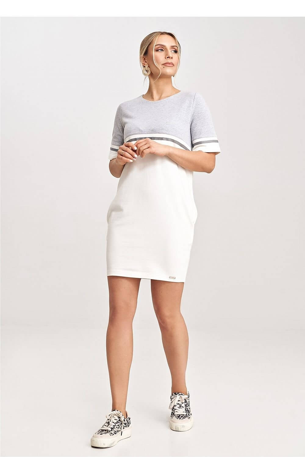 Two-Tone Bliss: Effortless Cotton Mini Dress