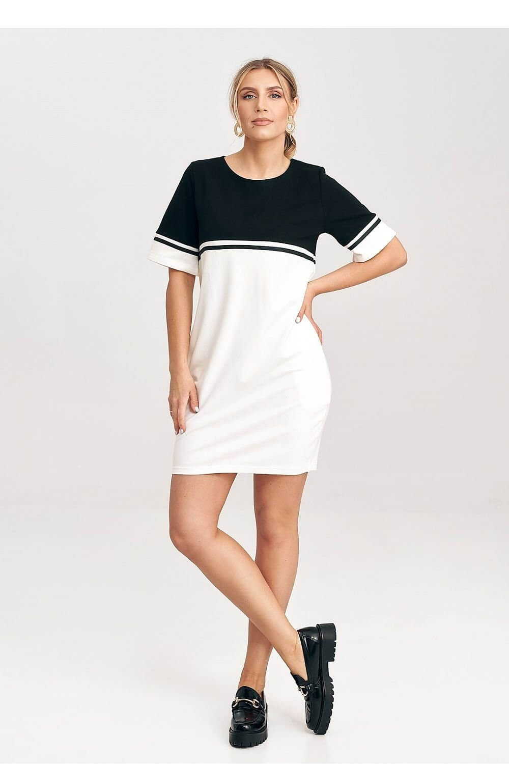 Two-Tone Bliss: Effortless Cotton Mini Dress