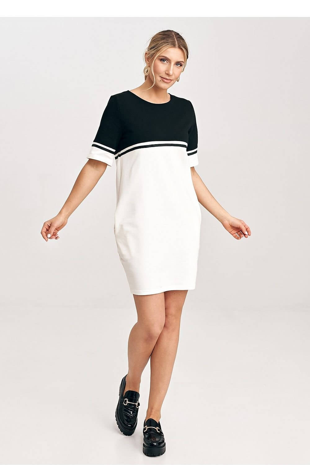 Two-Tone Bliss: Effortless Cotton Mini Dress