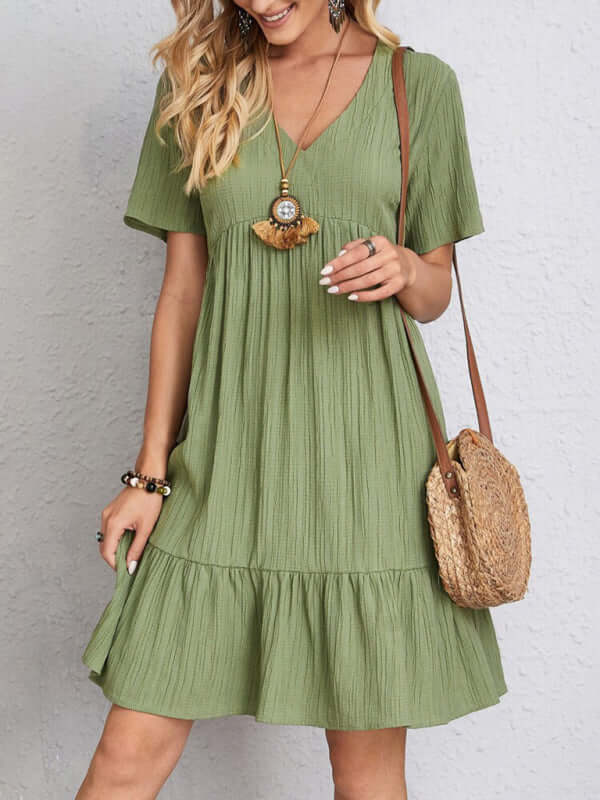 Summer Style: Breathable Wrinkle Short Sleeve V-Neck Splicing Dress